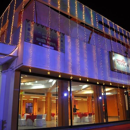 Hotel Maruti Mandapam Jabalpur Exteriör bild